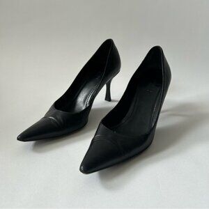 Gucci Vintage Black Pointed Toe Pumps